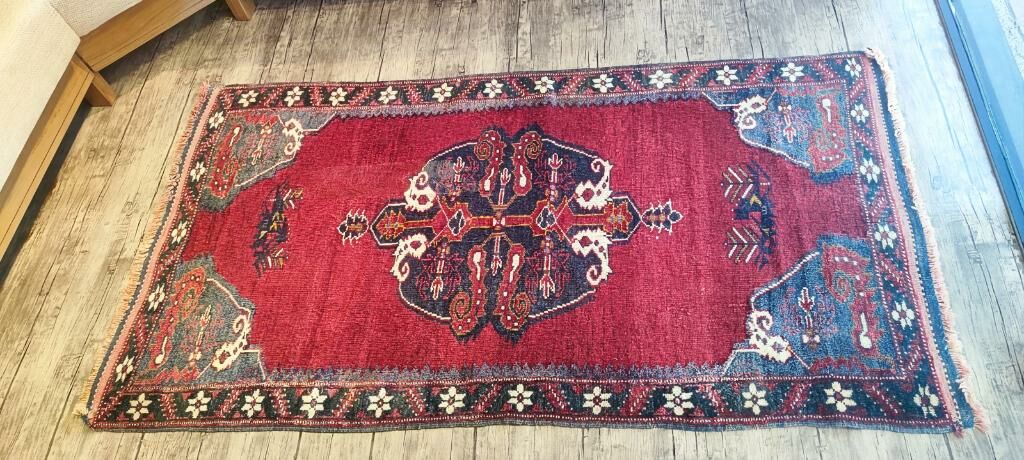 Soma Hand-Woven 178x102 Rug MDH1009