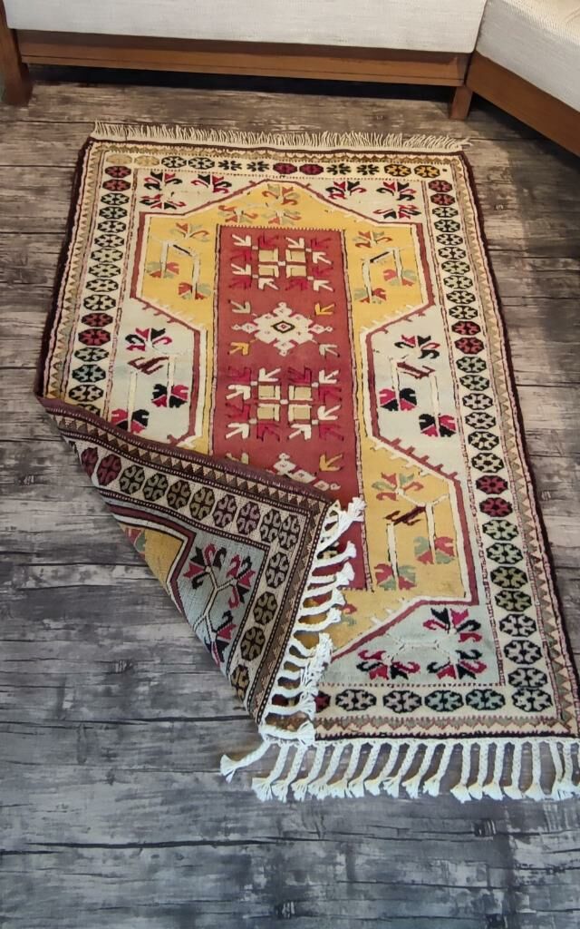 Milas Hand-Woven 135x97 Rug MDH1014