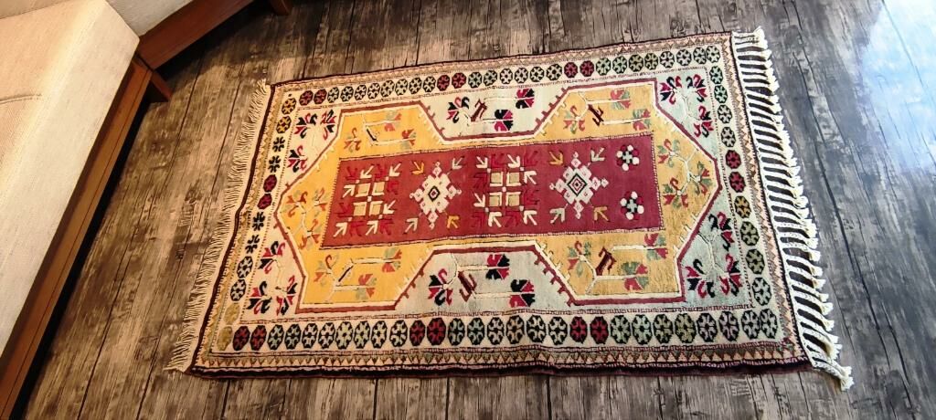 Milas Hand-Woven 135x97 Rug MDH1014