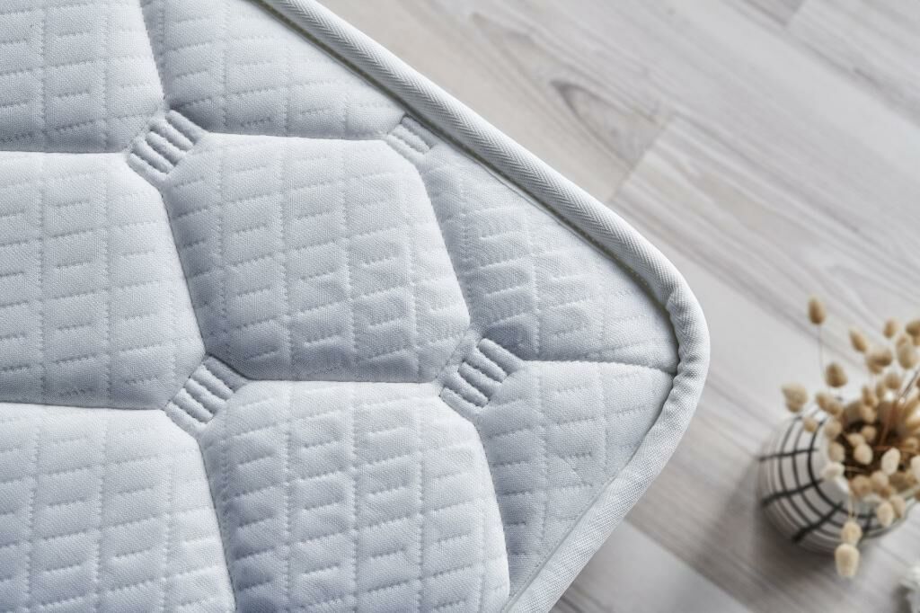 Innova Mink 140x200 Double Mattress, Divan Base, Headboard Set CB2009