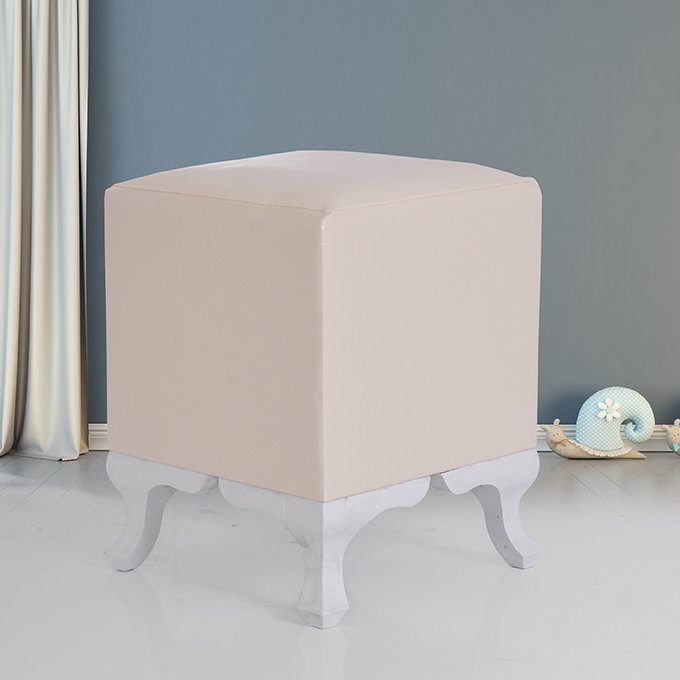 MD Square Cream Pouf U736