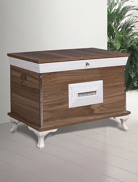 MD Lukens Walnut Chest U841