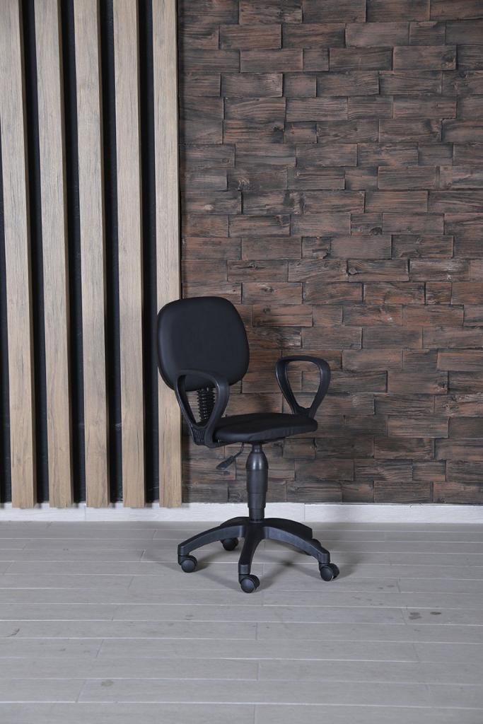 MD Secretary Chair Black U870