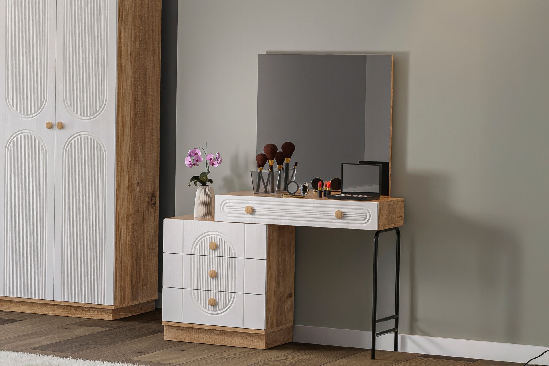 Mira Bedroom Set %100 MDF - Atlantic Pine / White TN0136