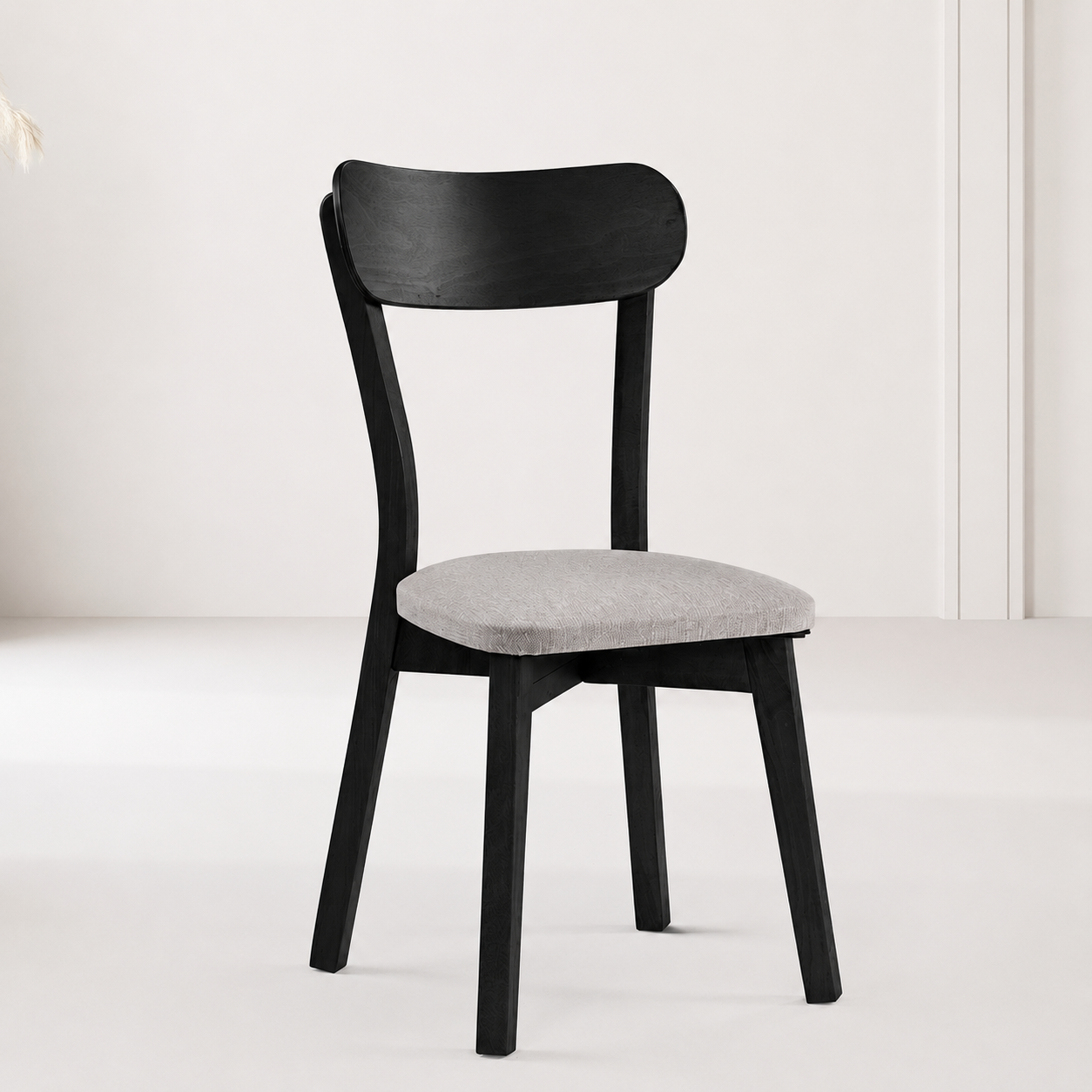 Izmir Chair Black HDR1329