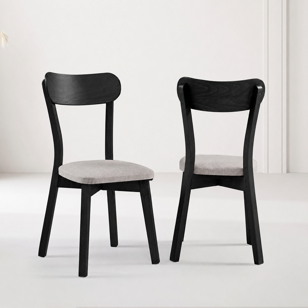 Izmir Chair Black HDR1329