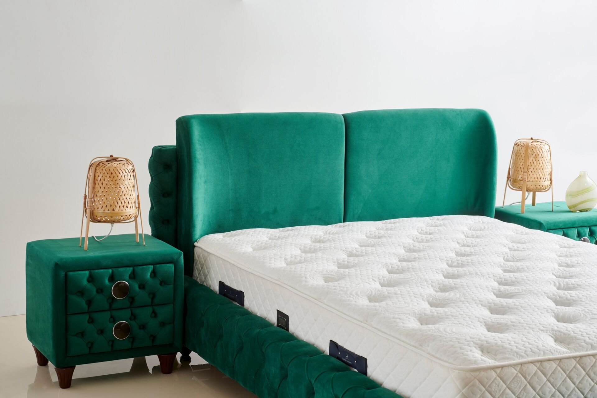 Lux Pro 140x190 Double Divan, Headboard Set CP1409