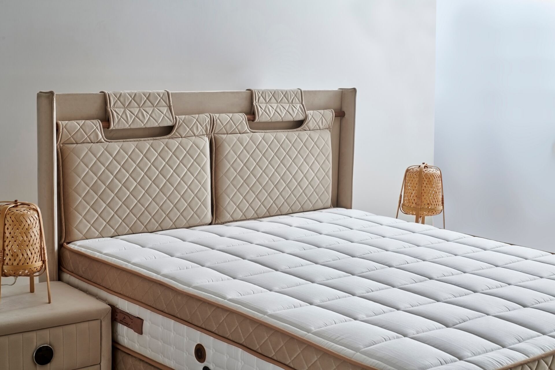 Fisfis Plus 200x200 Double Divan Base, Headboard Set CP1430