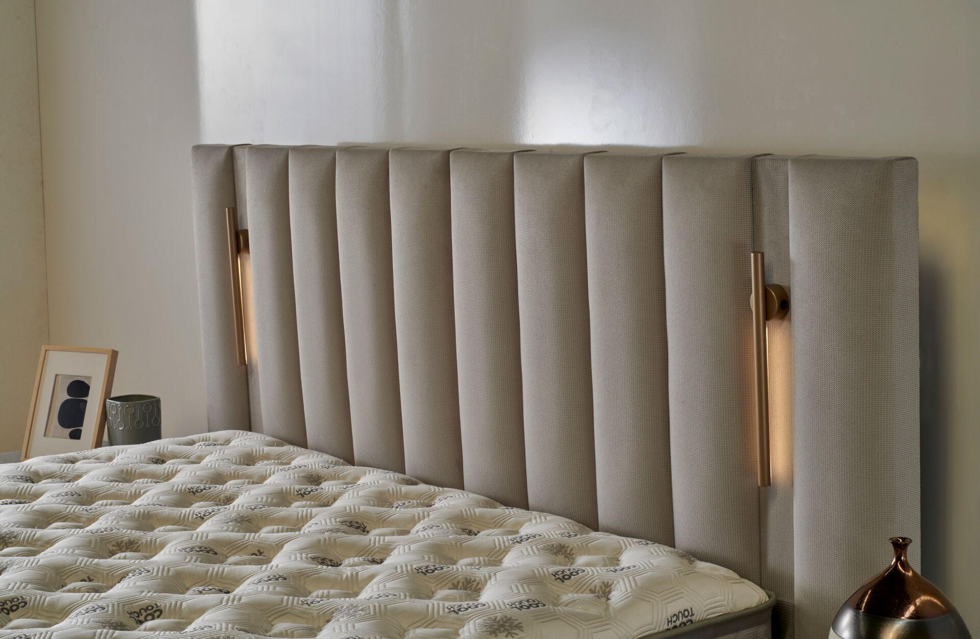 Cold Effect 180x200 Double Divan base, Headboard Set CB3401