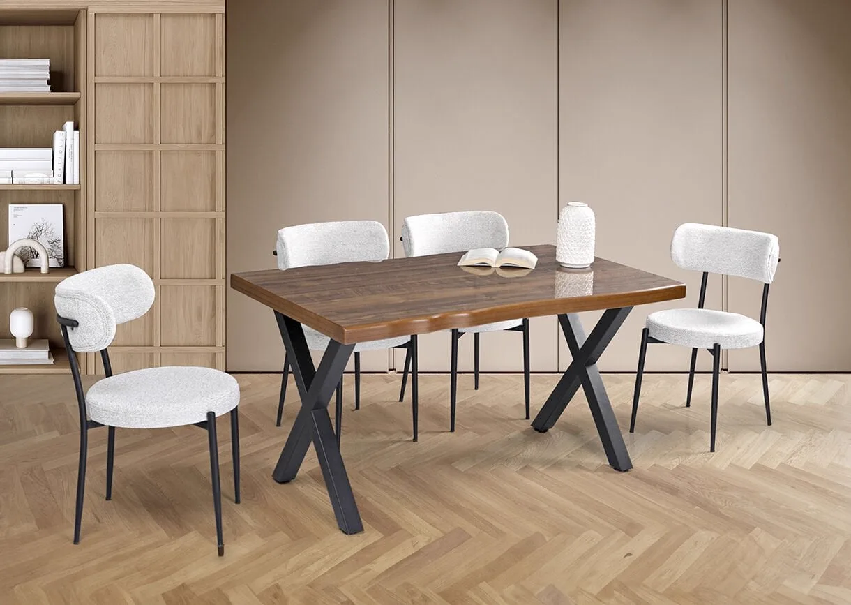 Ensemble table et chaises